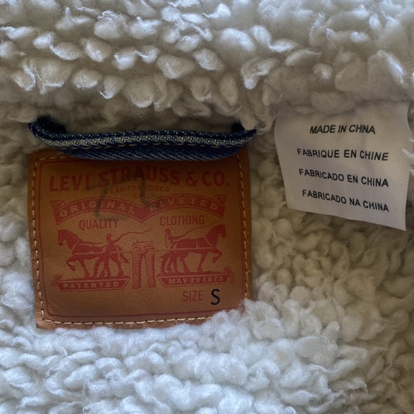 Levi’s Sherpa Jean Jacket Faux Fur faux Sherpa lined trucker denim jacket - Picture 4 of 9